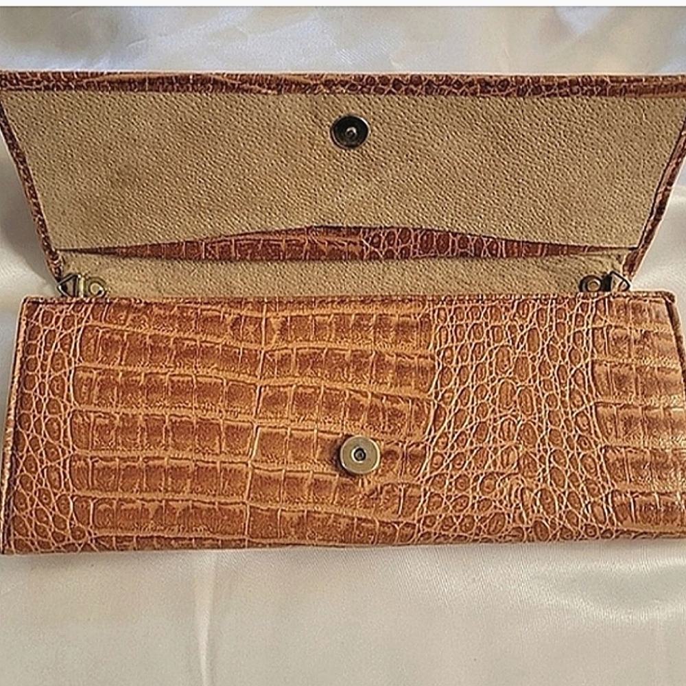 Vintage Croc Embossed Leather Envelope clutch/wallet